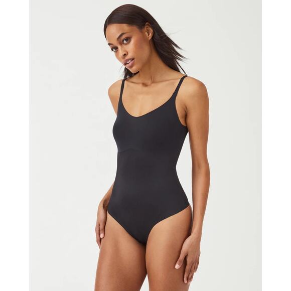 Spanx Black Cami 10355R Thong Bodysuit Seamless 360° Contour Shaping Size M NWT - Picture 1 of 6